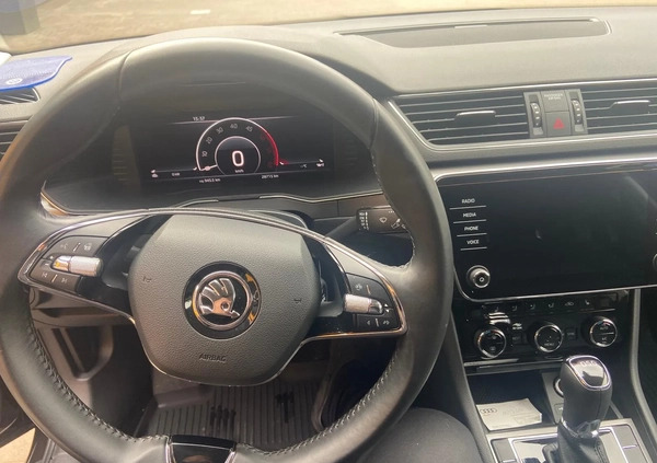 Skoda Superb cena 145000 przebieg: 28715, rok produkcji 2020 z Torzym małe 277